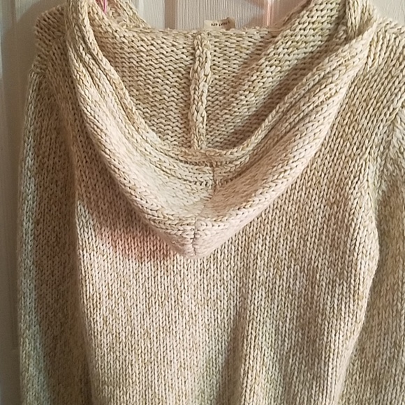 Sweater - Picture 5 of 5